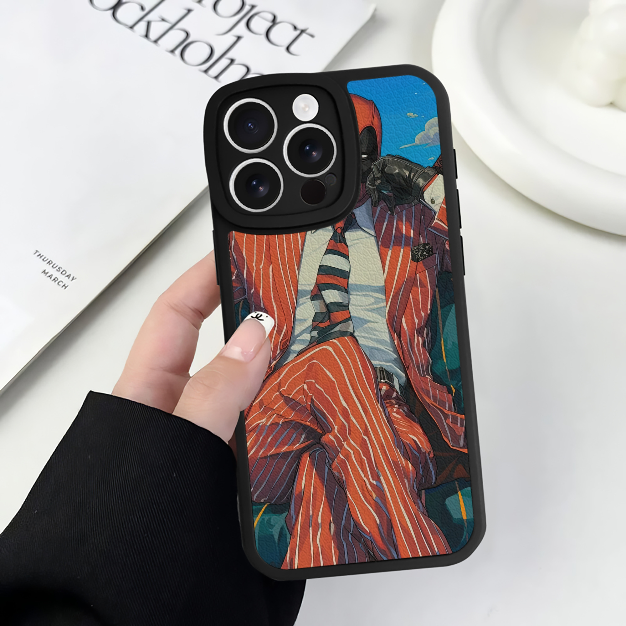 （画像用） Deadpool デッドプール 【iPhone 16シリーズ対応】シリコンスマホケース（レザー調） 材質：シリコン